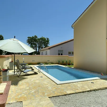 House With A Swimming Pool Liznjan, Medulin - 22781 *