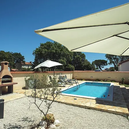 Holiday home House With A Swimming Pool Liznjan, Medulin - 22781 *